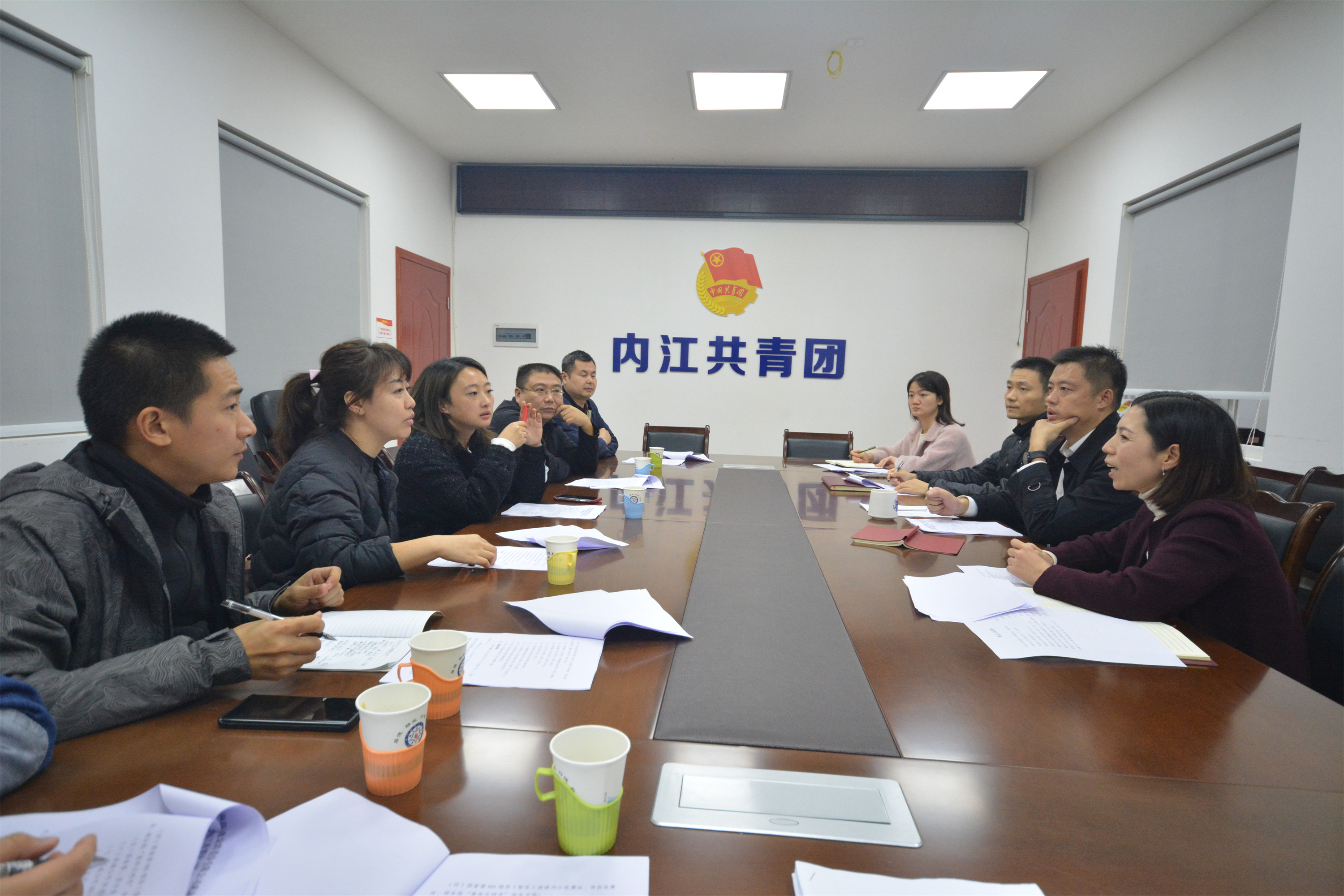 2021.10.28+成渝分公司+成渝公司團委檢查指導內江收費站全國“青年文明號”授牌儀式籌備工作