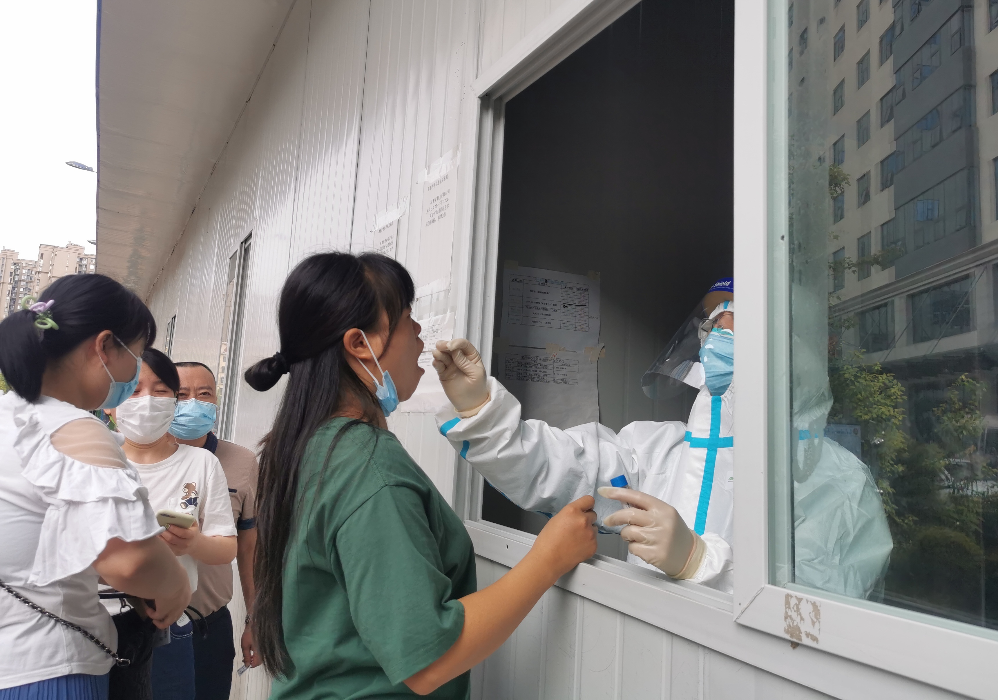 資陽管理處組織全員開展核酸檢測工作