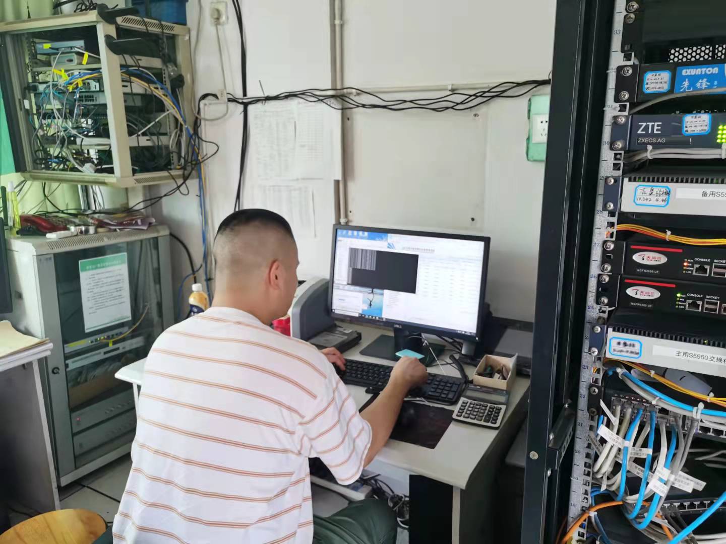成都管理處開展收費站通訊及供配電系統專項巡檢