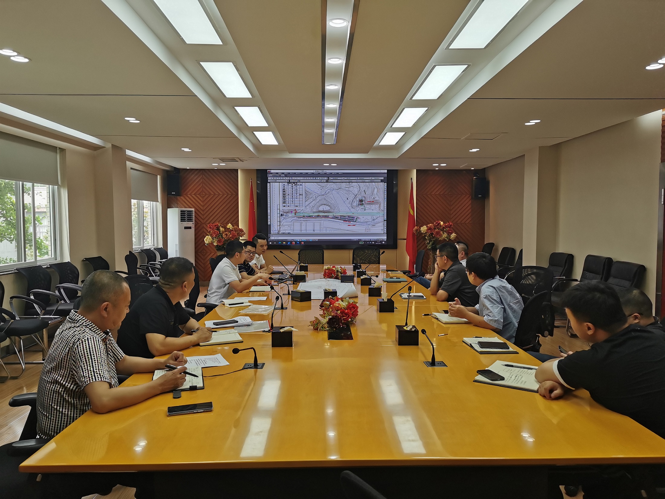 成渝高速資陽服務區停車場擴建方案討論會