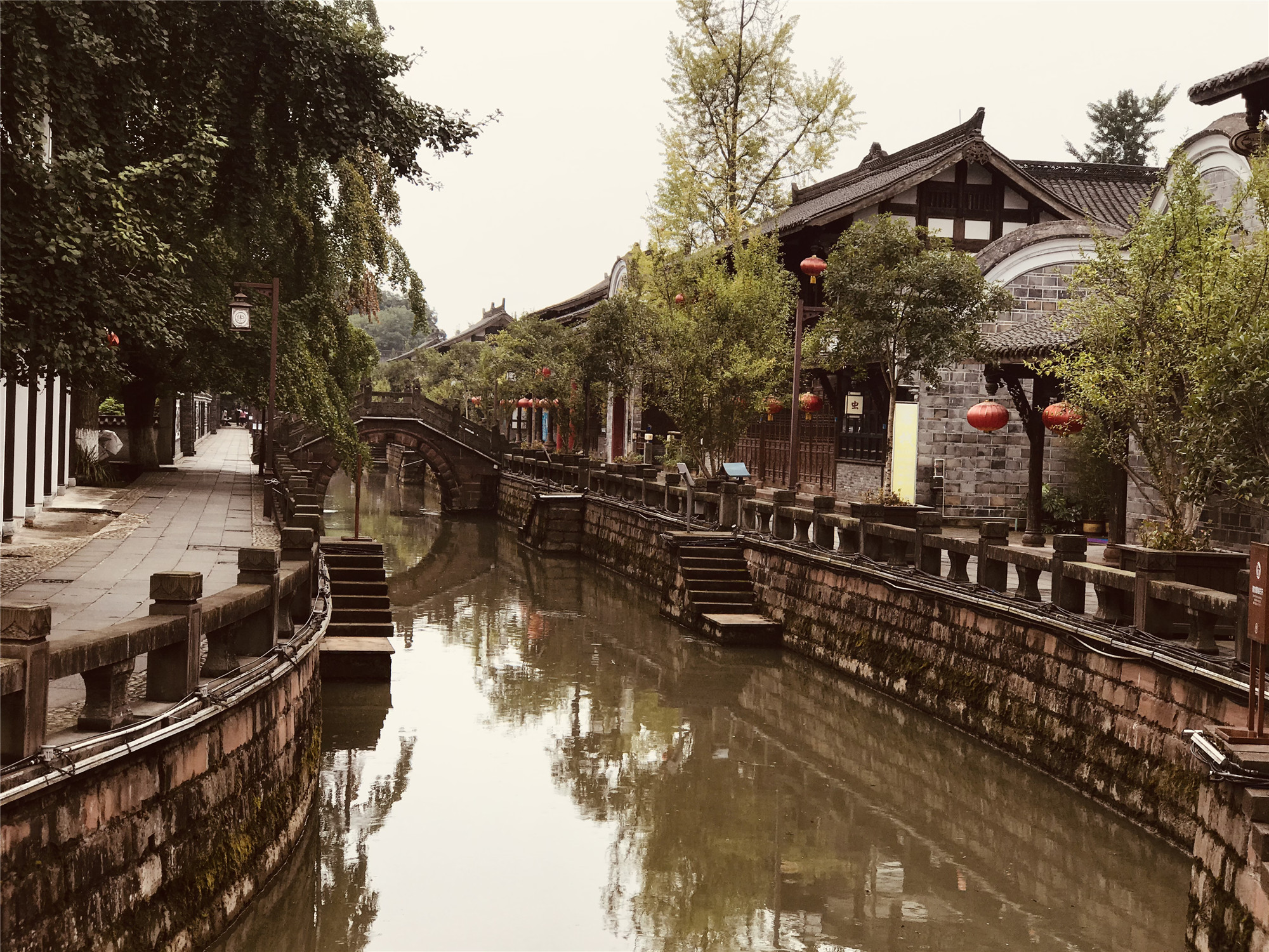 街子古鎮(zhèn)隨拍——四川成渝高速公路股份有限公司成渝分公司+桑麗_副本