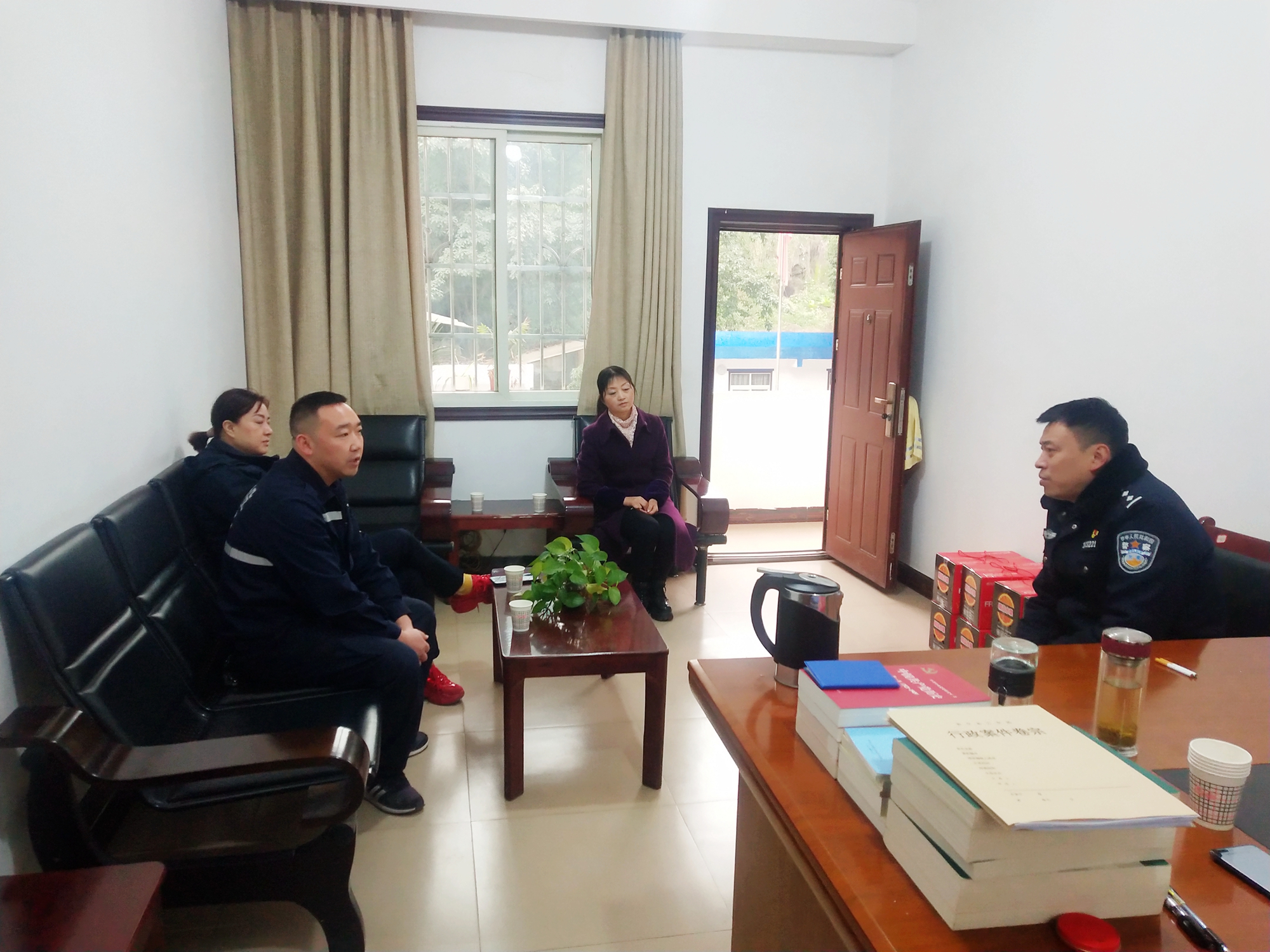 資陽管理處走訪地方交通管理部門落實春節道路安全保暢工作