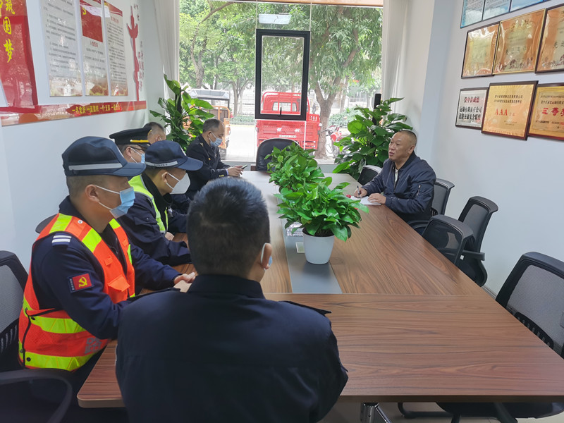 資陽管理處聯合“一路四方”成員單位開展秋冬季安全宣傳活動
