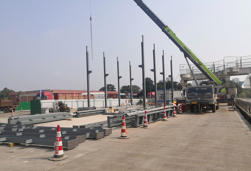 成渝電走廊暨換電重卡項目換電設備正式進場
