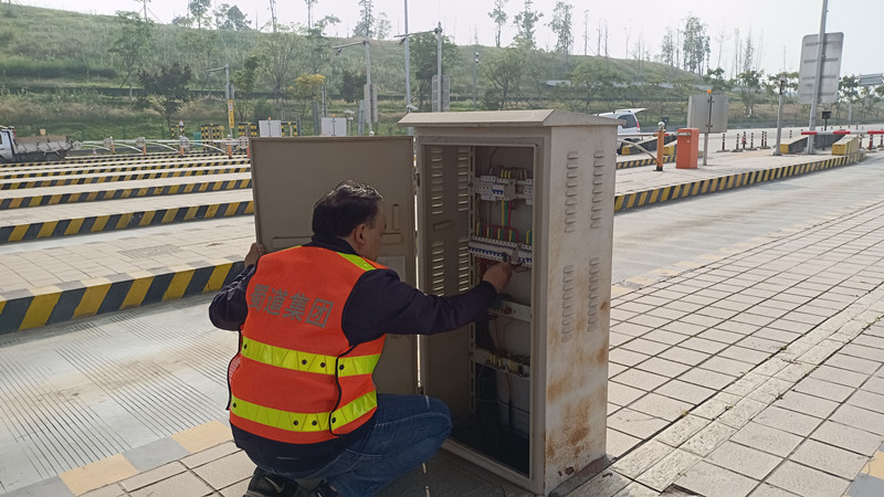 資陽管理處開展冬季供配電系統安全巡查