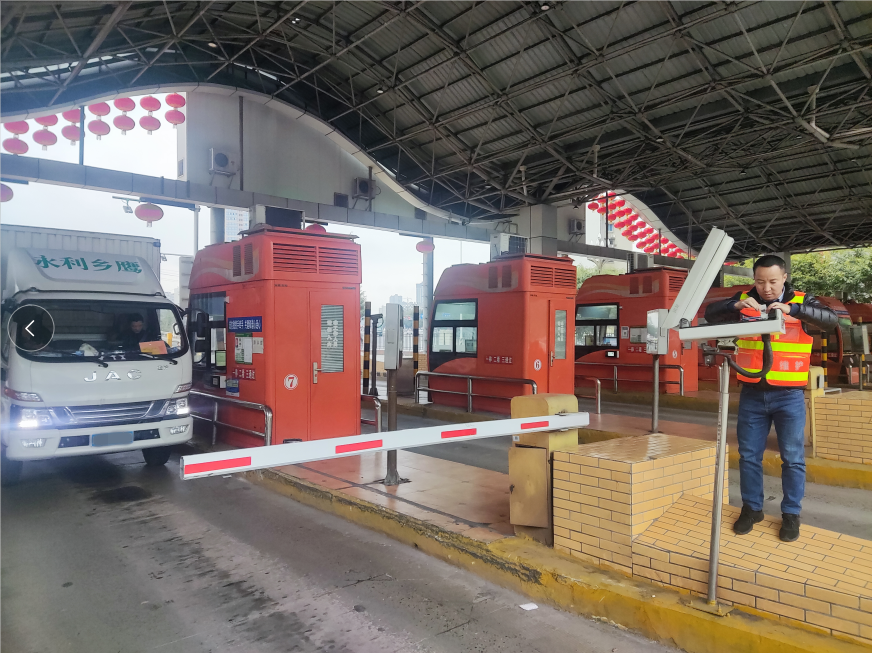 內(nèi)江管理處開展節(jié)后機電設(shè)備安全檢查“回頭看”