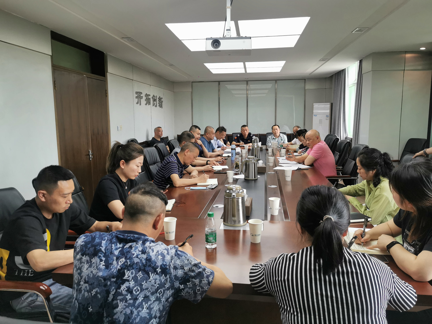 2022.4.26+紀(jì)檢工作部+黃澤華+成渝發(fā)公司組織開展集體談心談話