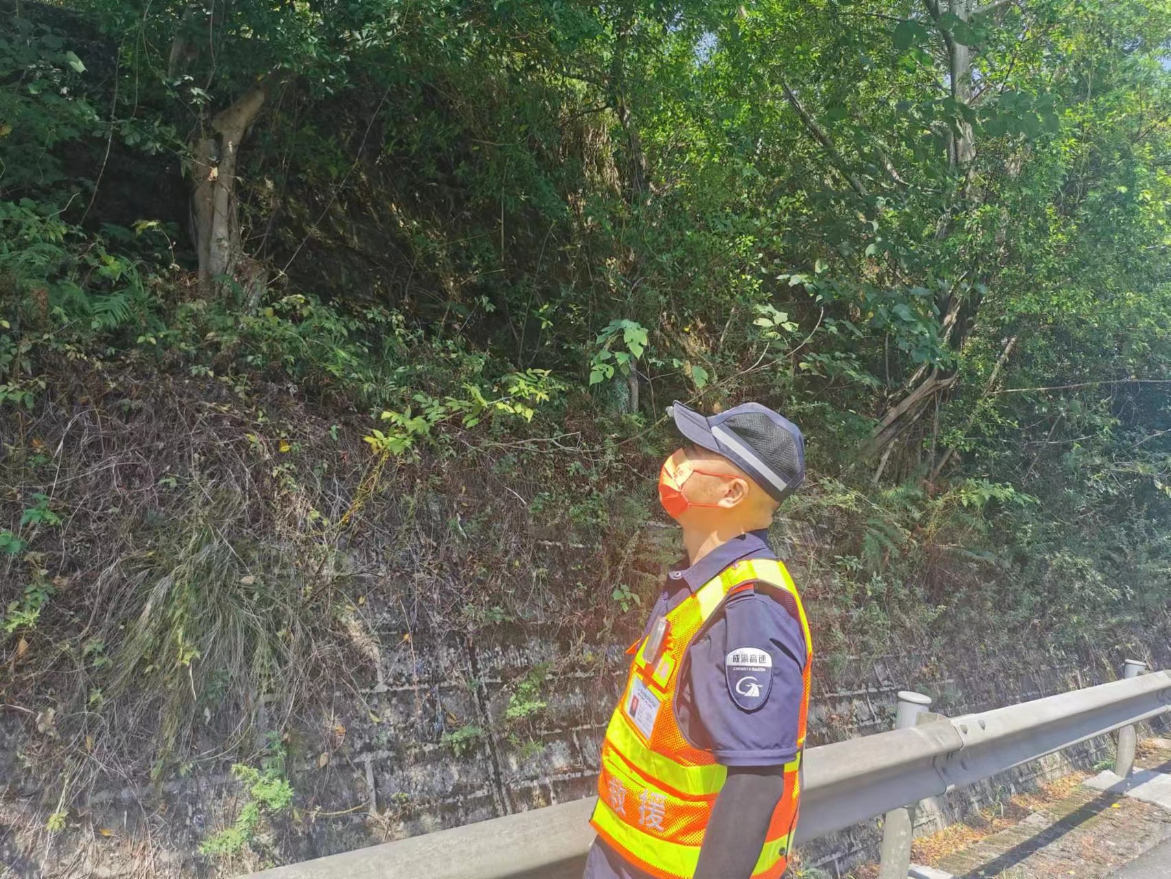 內江管理處扎實開展道路安全隱患排查