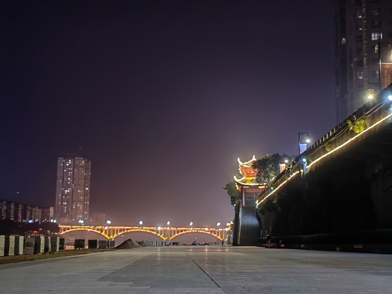 古城夜景+四川成渝高速公路股份有限公司成渝分公司資陽管理處+黃旭鷹
